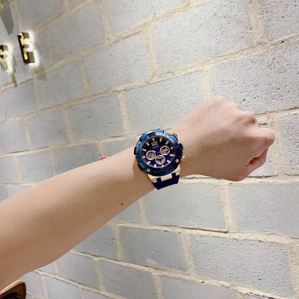  Shop Authentic Guess Navigator Chronograph Blue Dial Blue Rubber Strap Watch for Men - GW0264G4 - Luxxuri