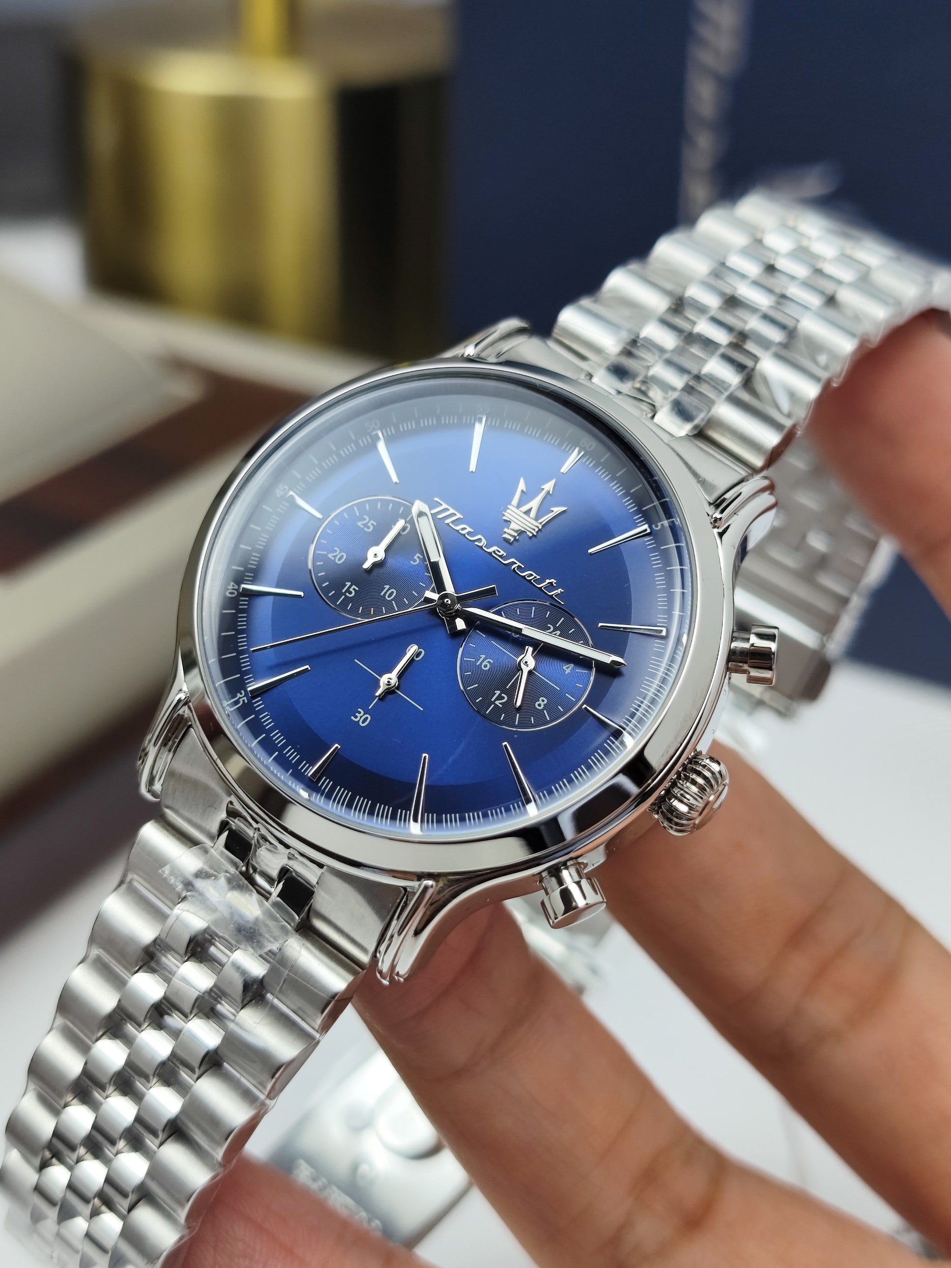  Shop Authentic Maserati Epoca Chronograph Blue Dial Silver Steel Strap Watch For Men - R8873618024 - Luxxuri