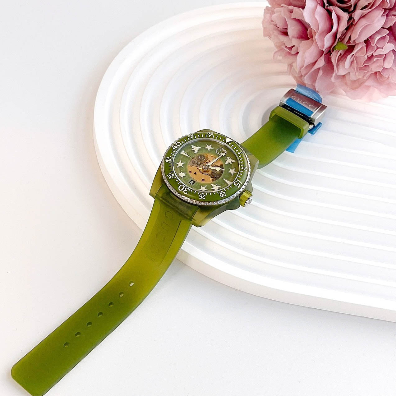  Shop Authentic Gucci Dive Automatic Green Dial Green Rubber Strap Unisex Watch - YA136345 - Luxxuri
