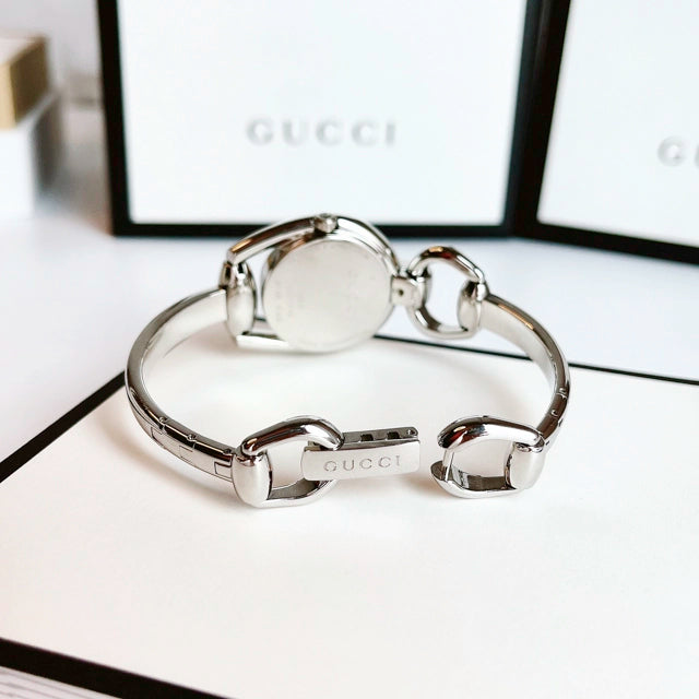  Shop Authentic Gucci Horsebit Quartz Red Dial Silver Steel Strap Watch For Women - YA139502 - Luxxuri