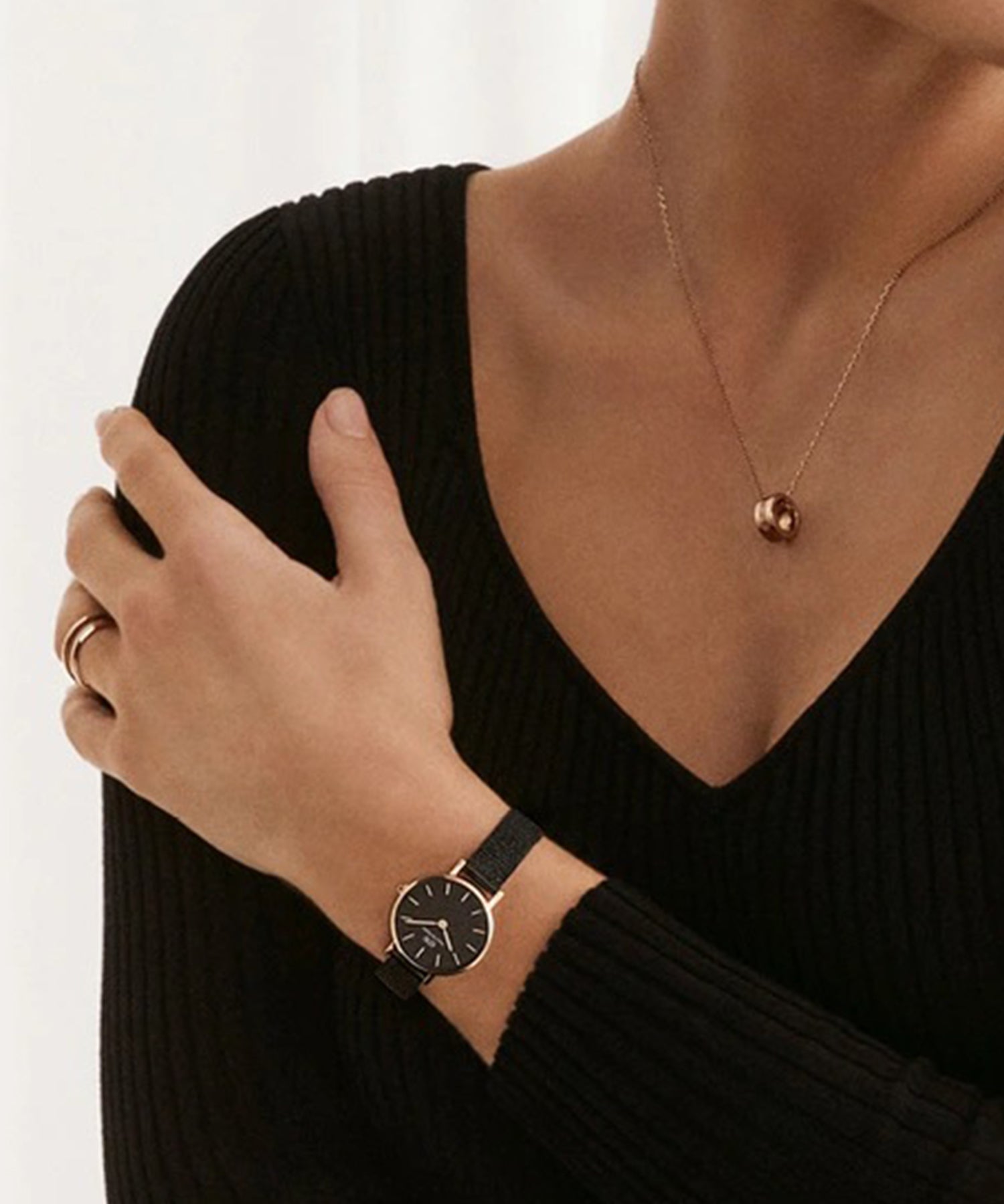  Shop Authentic Daniel Wellington Classic Petite Pressed Ashfield Black Dial Black Mesh Bracelet Watch For Women - DW00100441 - Luxxuri