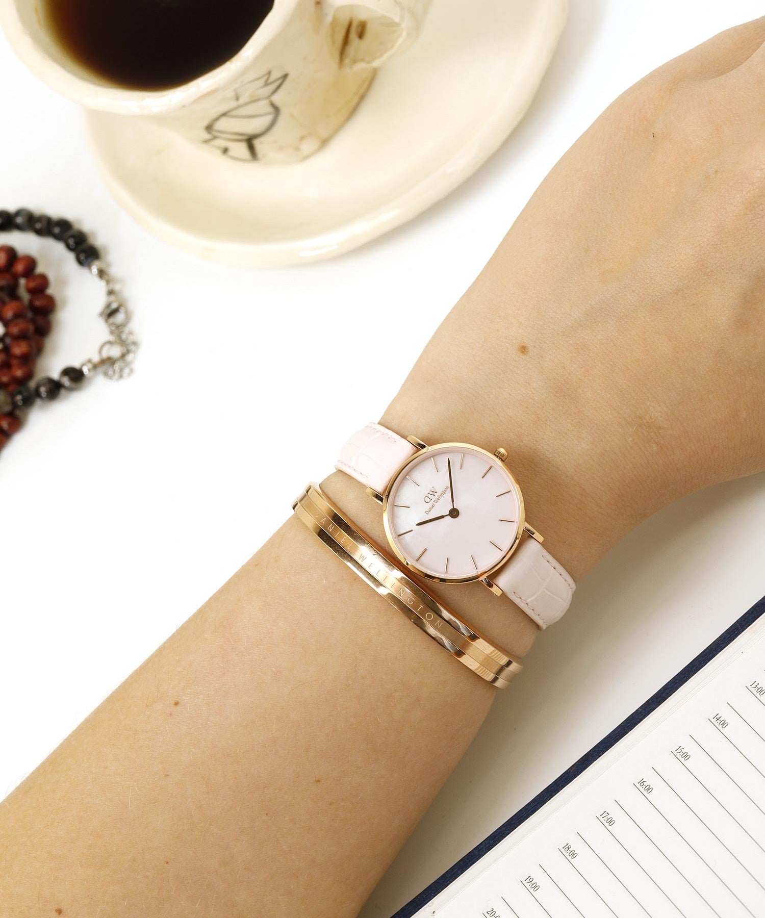  Shop Authentic Daniel Wellington Petite Rouge Pink Dial Pink Leather Strap Watch For Women - DW00100511 - Luxxuri