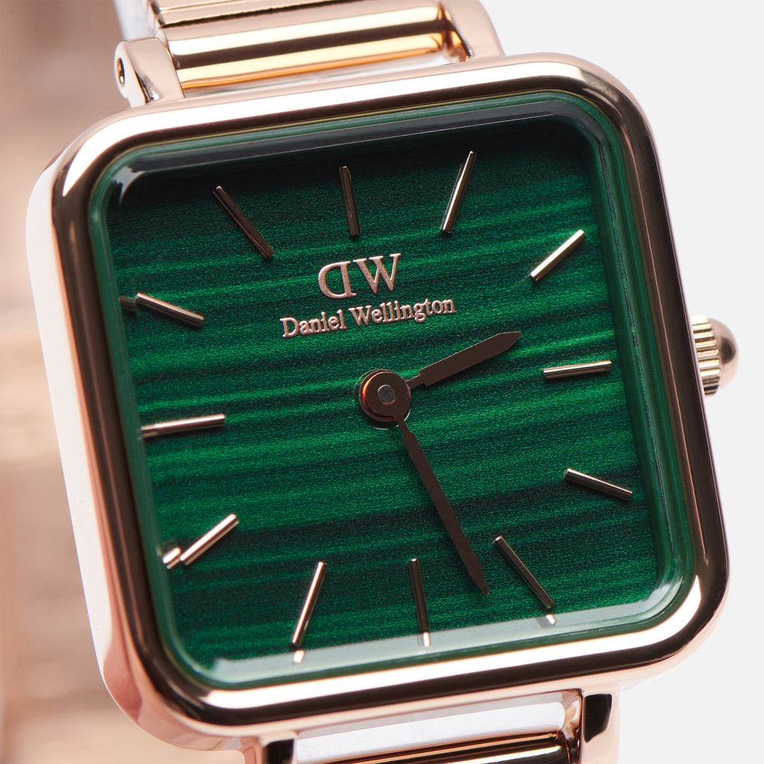  Shop Authentic Daniel Wellington Quadro Studio Green Dial Rose Gold Mesh Strap Watch For Women - DW00100520 - Luxxuri