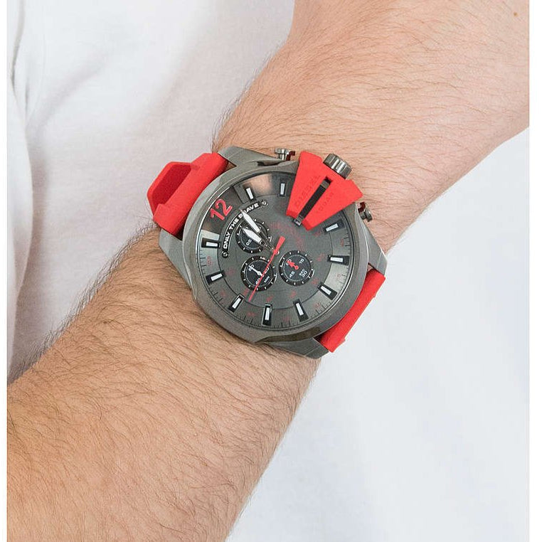  Shop Authentic Diesel Mega Chief Chronograph Black Dial Red Silicone Strap Watch For Men - DZ4427 - Luxxuri