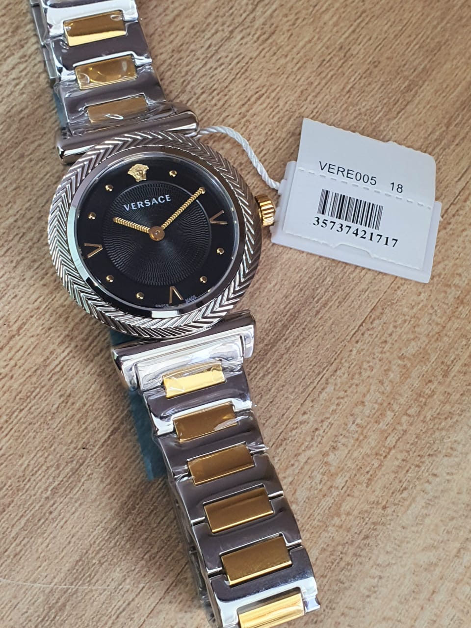  Shop Authentic Versace V-Motif Black Dial Two Tone Steel Strap Watch for Women - VERE00518 - Luxxuri