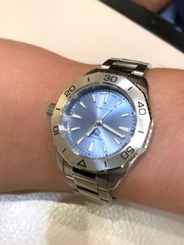  Shop Authentic Tag Heuer Aquaracer Professional 200 Quartz Blue Dial Silver Steel Strap Watch for Women - WBP1415.BA0622 - Luxxuri