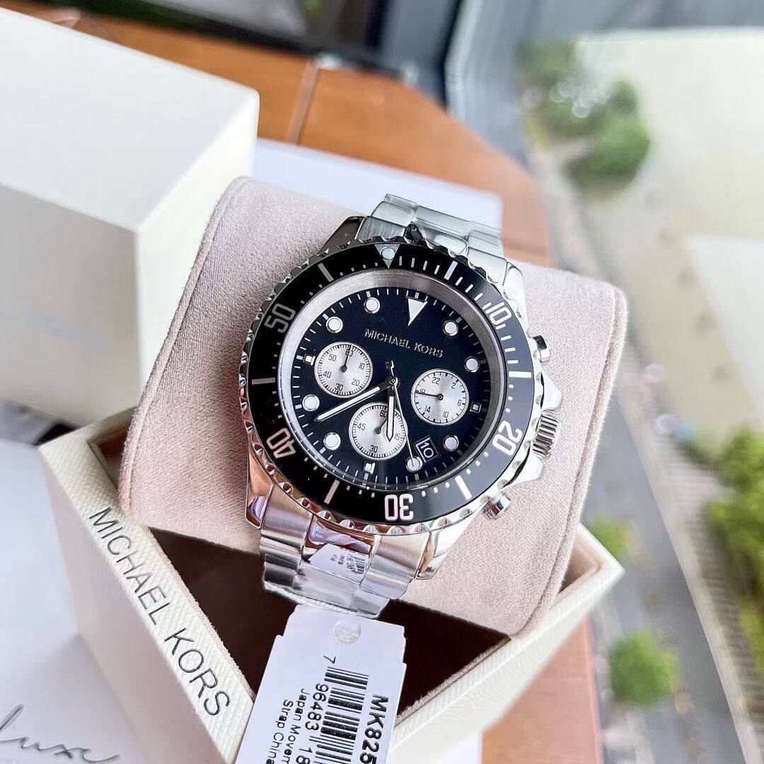  Shop Authentic Michael Kors Everest Chronograph Black Dial Silver Steel Strap Watch For Men - MK8256 - Luxxuri