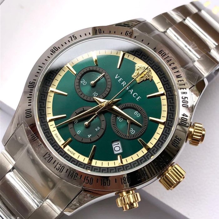  Shop Authentic Versace Classic Chronograph Quartz Green Dial Silver Steel Strap Watch For Men - VEV700721 - Luxxuri