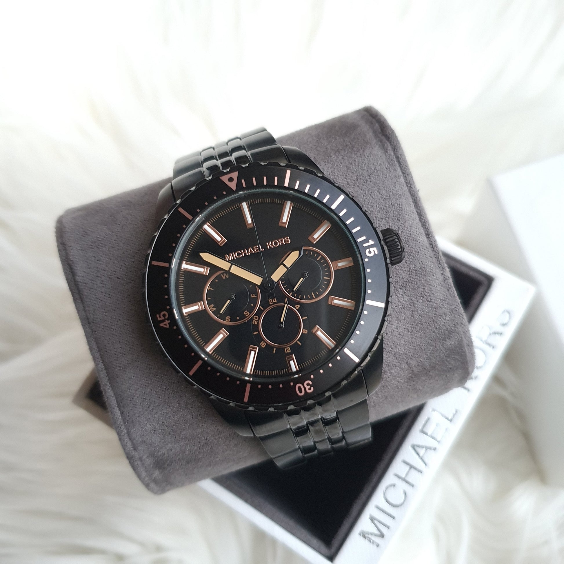  Shop Authentic Michael Kors Cunningham Chronograph Black Dial Black Steel Strap Watch For Men - MK7157 - Luxxuri