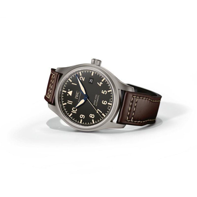  Shop Authentic IWC Pilot's Watch Mark XVIII 40mm Black Dial Brown Leather Strap Watch for Men - IW327006 - Luxxuri