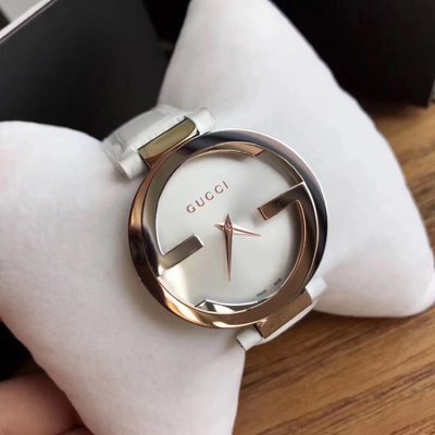  Shop Authentic Gucci Interlocking 18K Gold Silver Dial White Leather Strap Watch For Women - YA133303 - Luxxuri