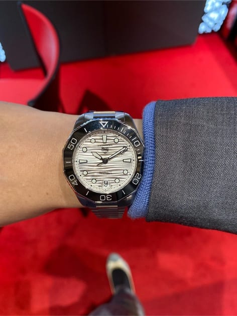  Shop Authentic Tag Heuer Aquaracer Professional 300 Automatic White Dial Silver Steel Strap Watch for Men - WBP231C.BA0626 - Luxxuri