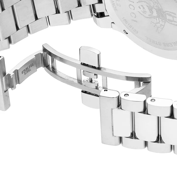  Shop Authentic Gucci Dive Quartz Black Dial Silver Steel Strap Watch For Men - YA136221 - Luxxuri