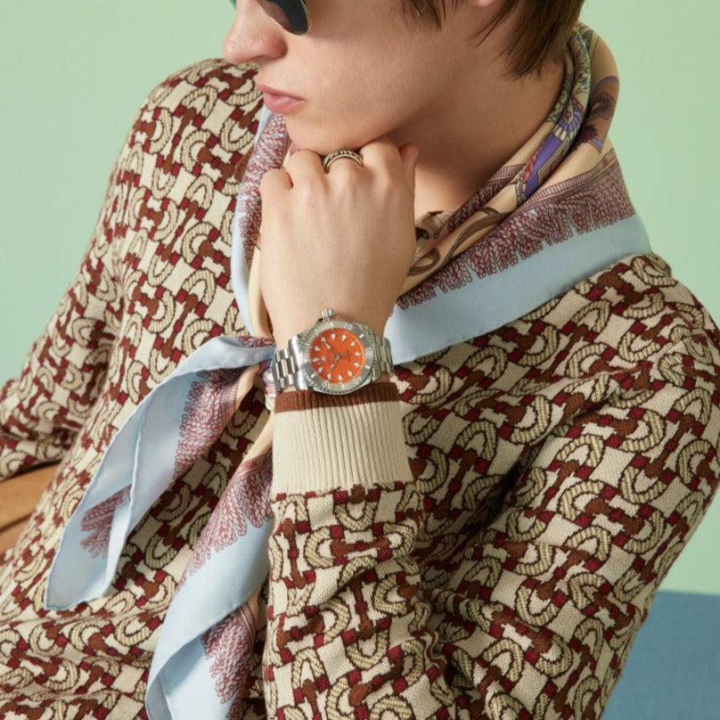  Shop Authentic Gucci Dive Automatic Orange Dial Silver Steel Strap Watch for Men - YA136355 - Luxxuri