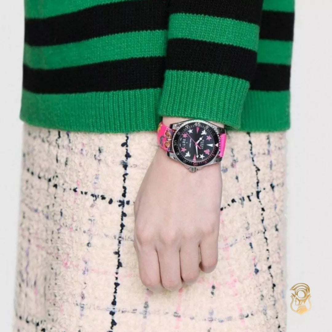  Shop Authentic Gucci Dive Quartz Black Dial Pink Leather Strap Watch For Women - YA136326 - Luxxuri