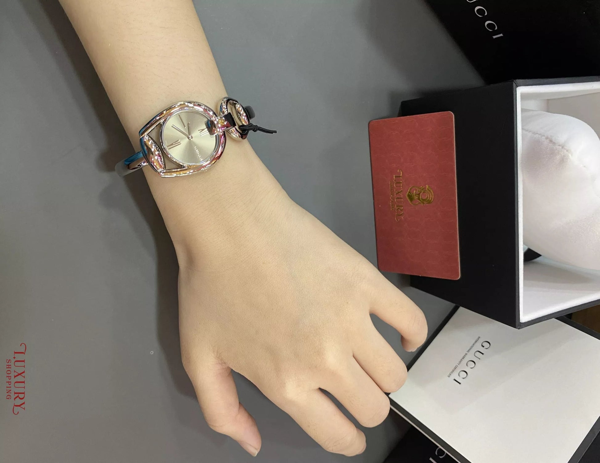  Shop Authentic Gucci Horsebit Collection Quartz Brown Dial Silver Steel Strap Watch For Women - YA139501 - Luxxuri
