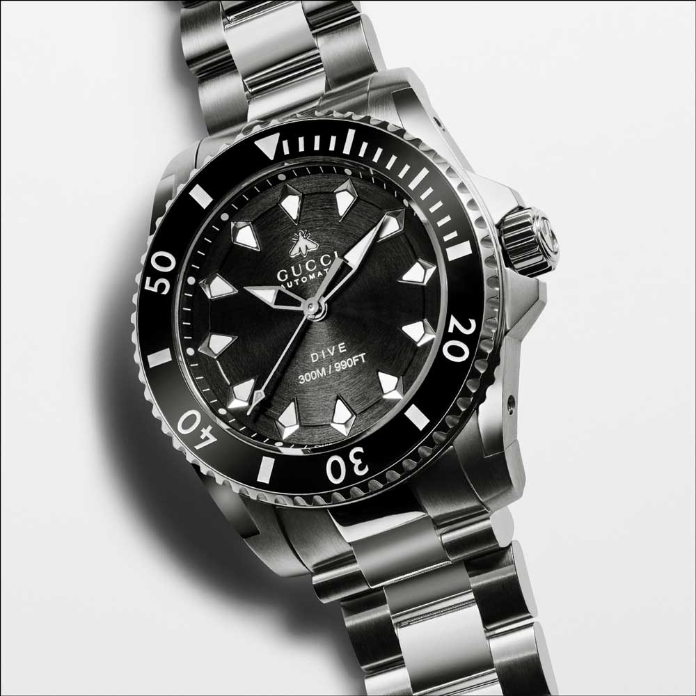  Shop Authentic Gucci Dive Automatic Black Dial Silver Steel Strap Watch for Men - YA136353 - Luxxuri