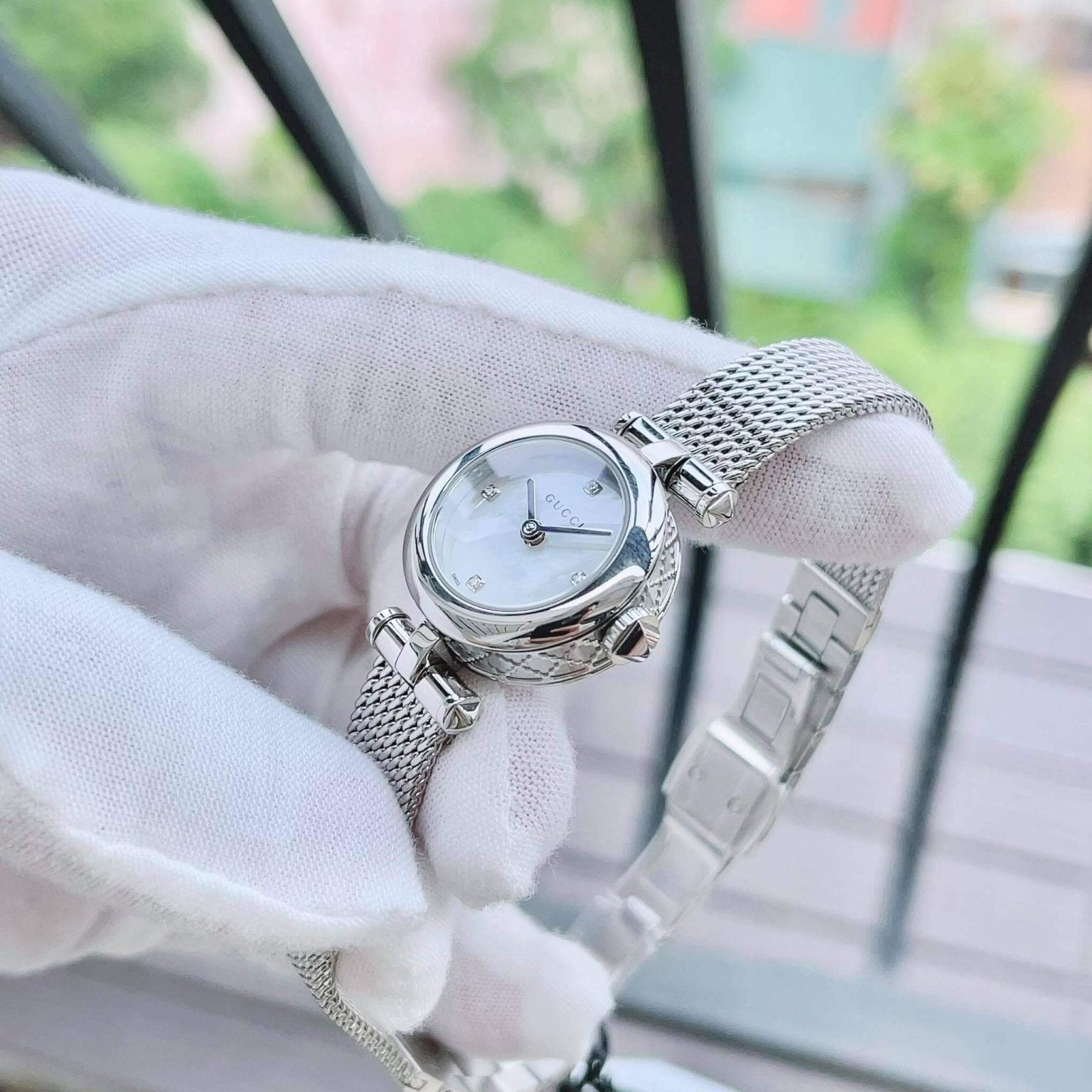  Shop Authentic Gucci Diamantissima Diamonds Mother of Pearl Dial Silver Mesh Bracelet Watch for Women - YA141512 - Luxxuri