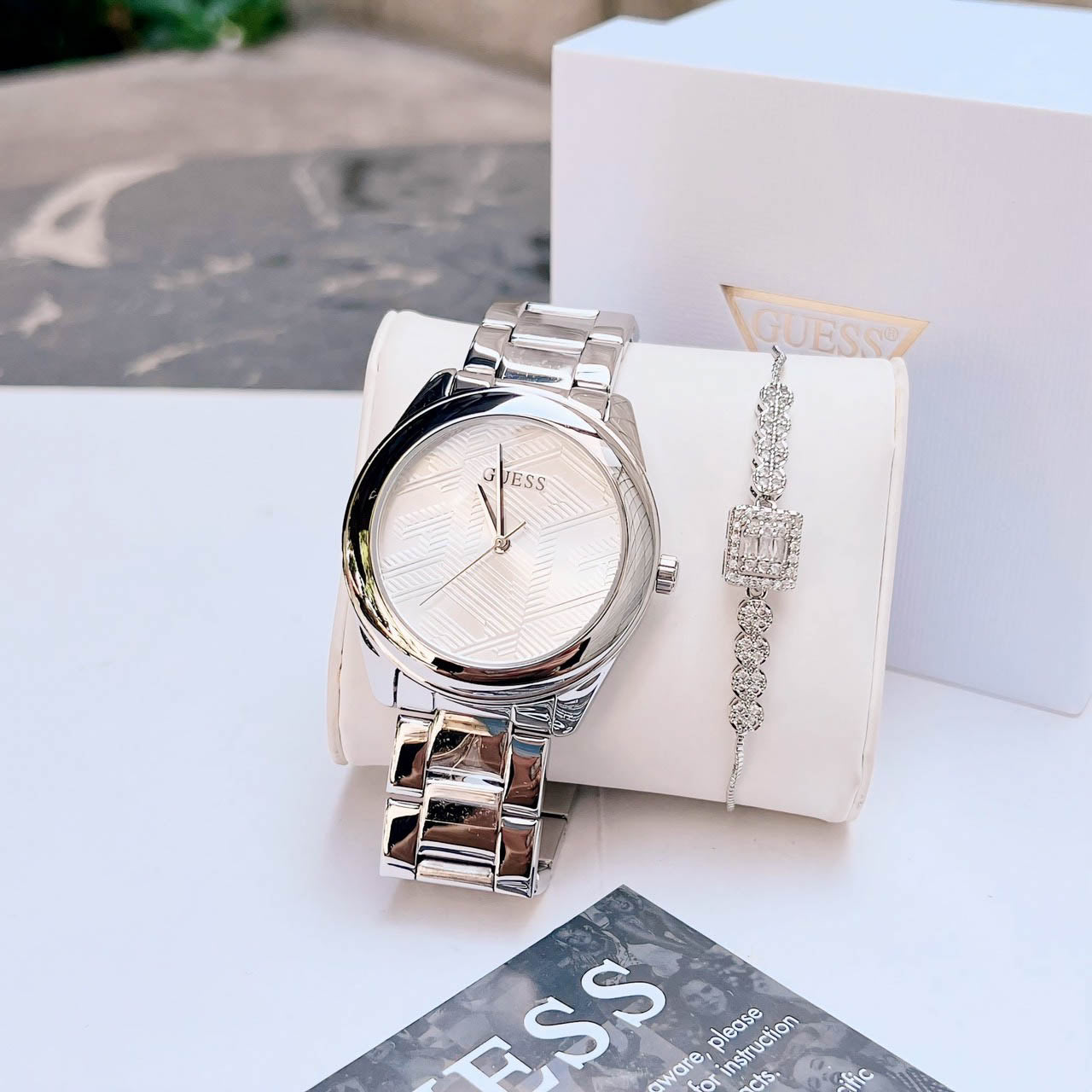 Guess Cubed Analog Silver Dial Silver Steel Strap Watch For Women - GW0606L1