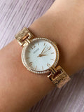 Shop Authentic Guess Monroe Silver Dial Rose Gold Steel Strap Watch For Women - W1152L3 - Luxxuri