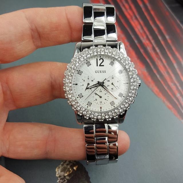  Shop Authentic Guess Dazzler Diamonds Silver Dial Silver Steel Strap Watch for Women - W0335L1 - Luxxuri