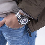  Shop Authentic Guess Empire Quartz Black Dial Silver Steel Strap Watch For Men - GW0489G1 - Luxxuri