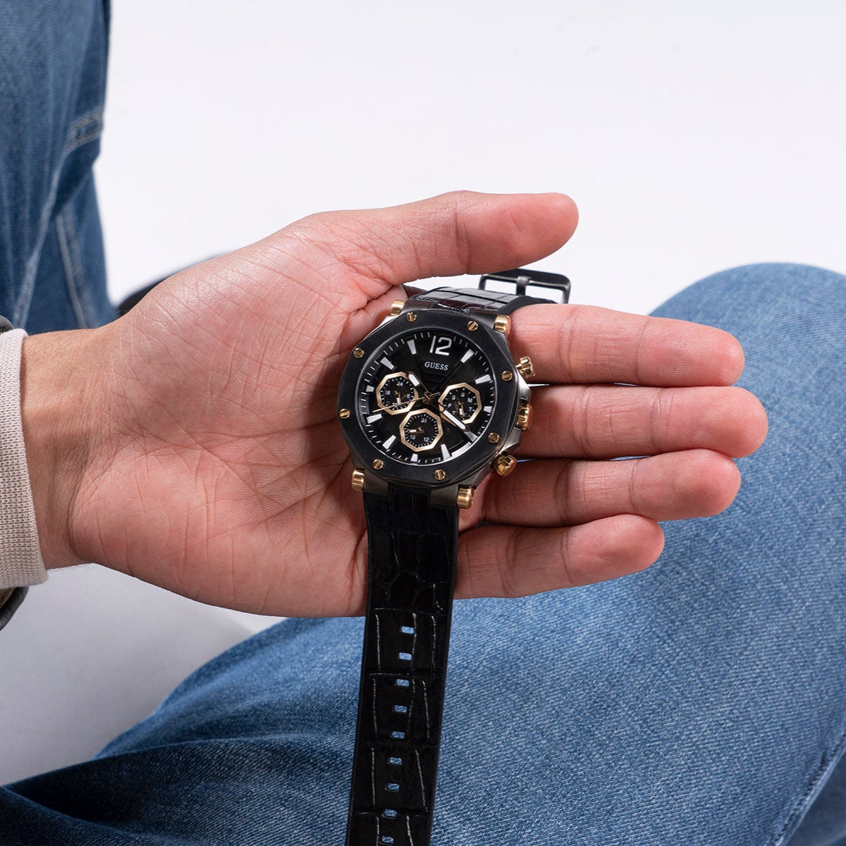  Shop Authentic Guess Edge Chronograph Black Dial Black Leather Strap Watch For Men - GW0492G1 - Luxxuri