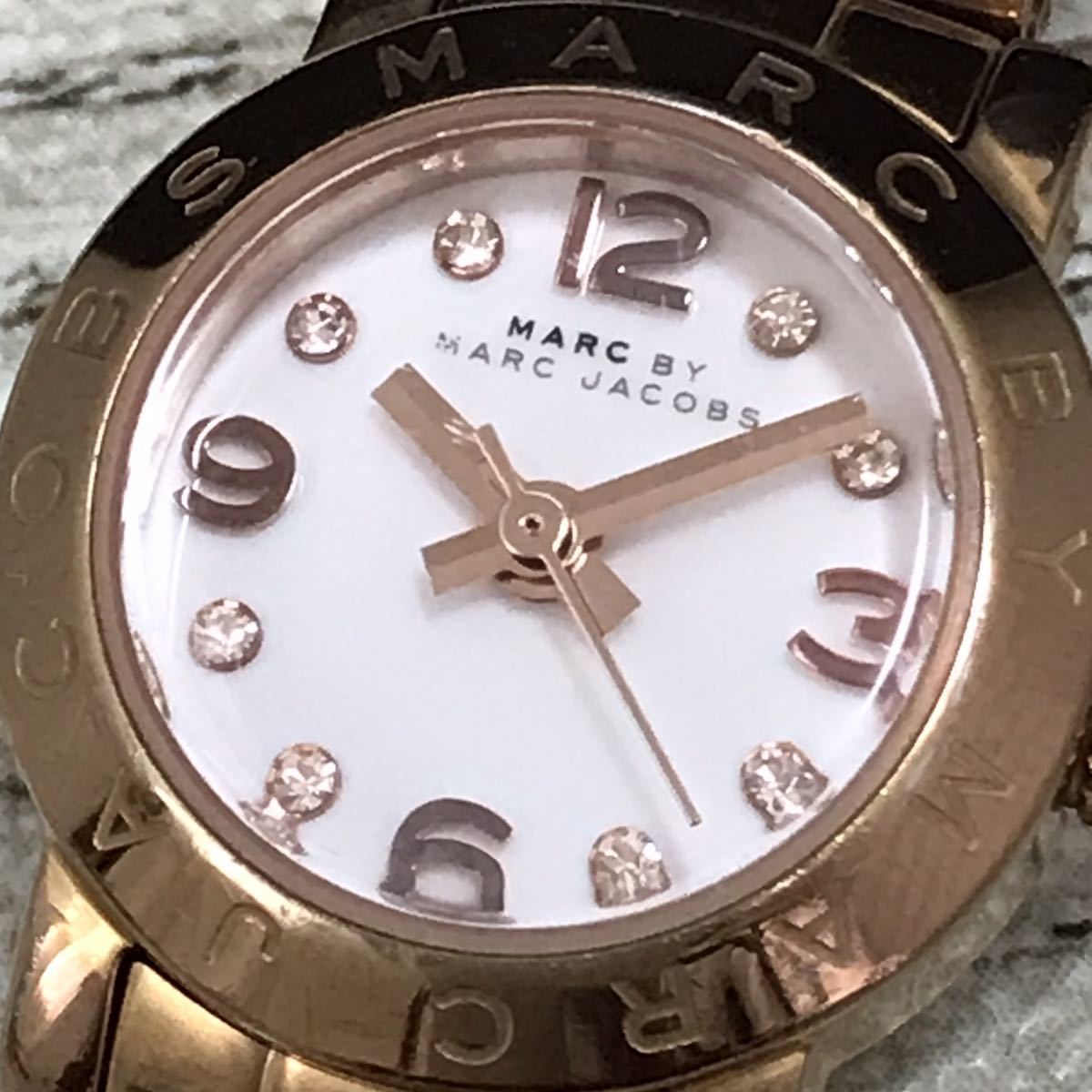  Shop Authentic Marc Jacobs Amy White Dial Rose Gold Steel Strap Watch for Women - MBM3227 - Luxxuri