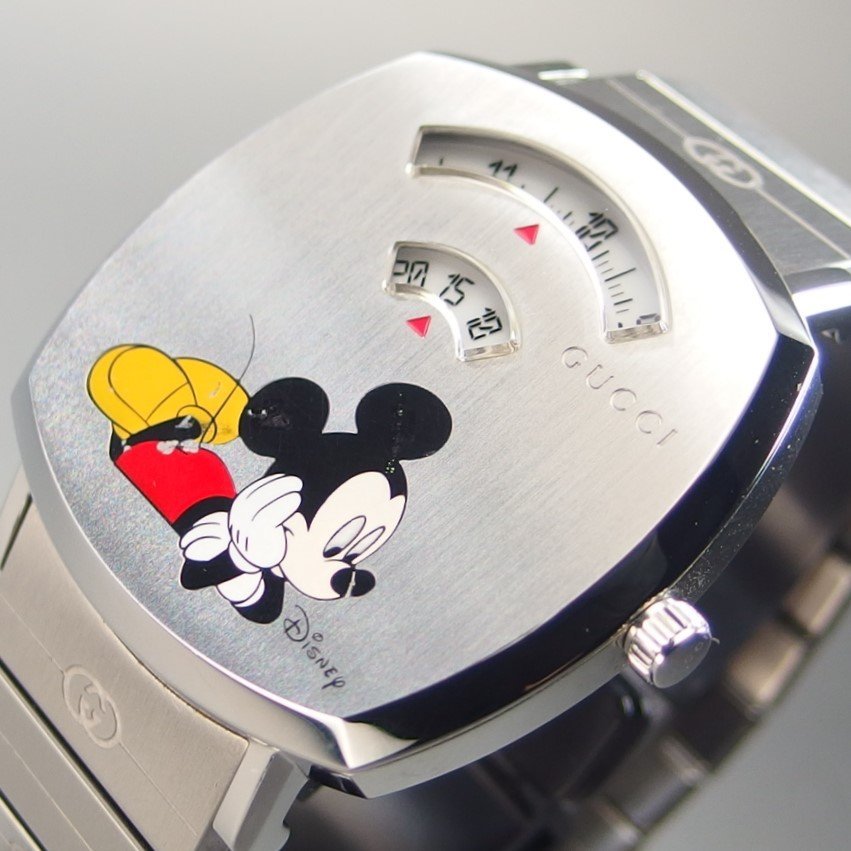 Shop Authentic Gucci Grip x Disney Quartz Silver Dial Silver Steel Strap Unisex Watch - YA157419 - Luxxuri