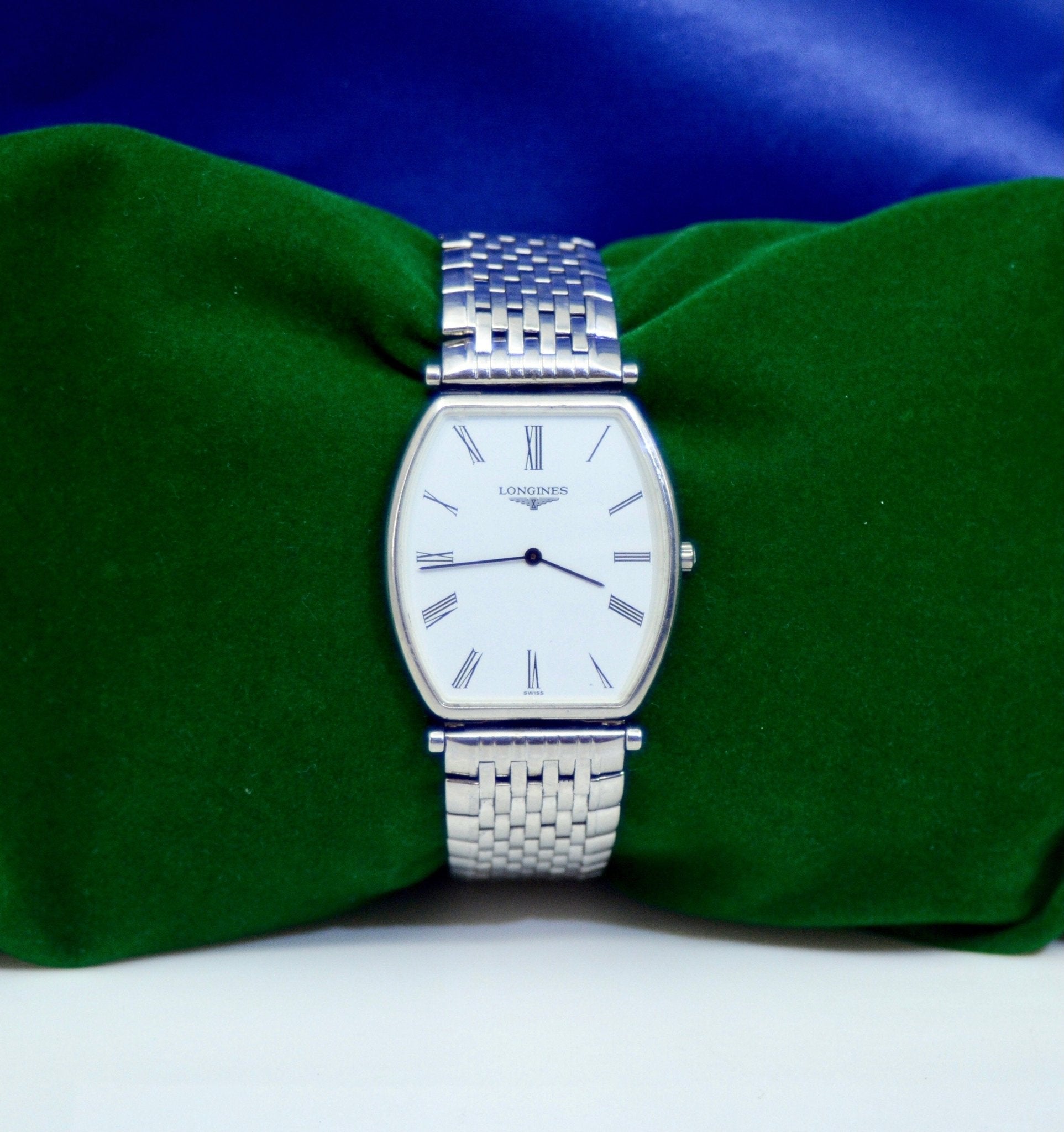  Shop Authentic Longines La Grande Classique De Longines Watch for Women - L4.205.4.12.6 - Luxxuri