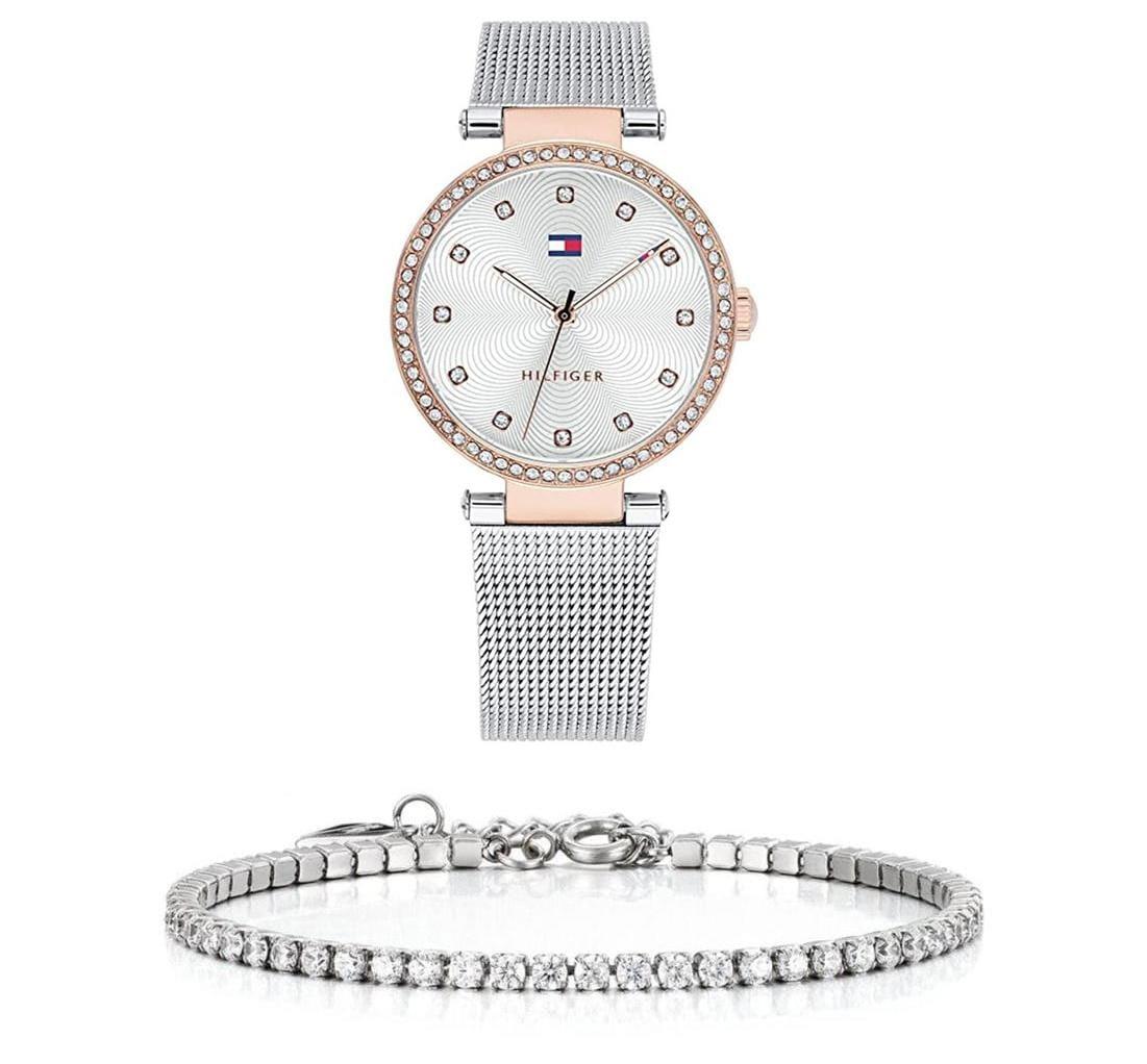  Shop Authentic Tommy Hilfiger Lynn Quartz Silver Dial Silver Mesh Bracelet Watch For Women - 1781863 - Luxxuri