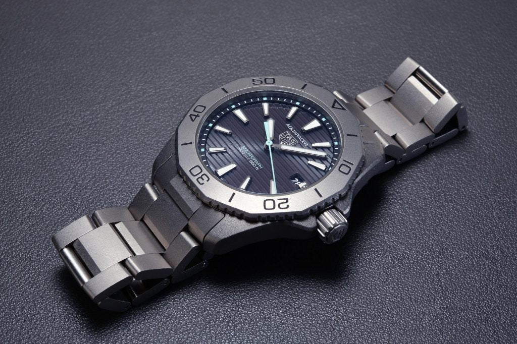  Shop Authentic Tag Heuer Aquaracer Professional 200 Solargraph Quartz Black Dial Silver Steel Strap Watch for Men - WBP1180.BF0000 - Luxxuri
