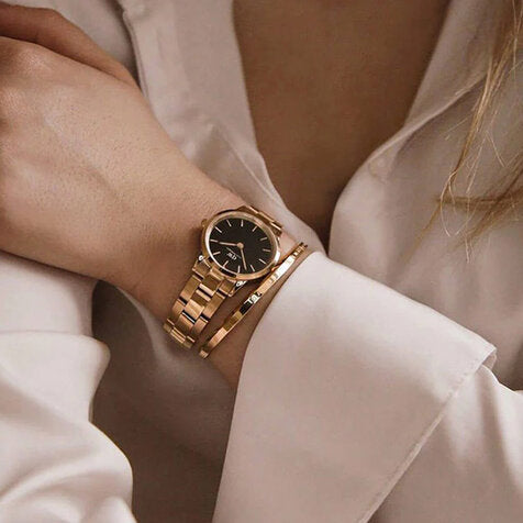  Shop Authentic Daniel Wellington Iconic Link Analog Black Dial Rose Gold Steel Strap Watch For Women - DW00100214 - Luxxuri