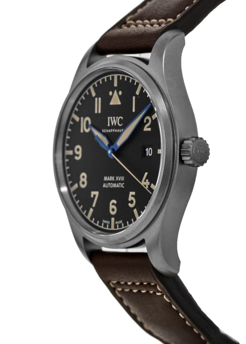  Shop Authentic IWC Pilot's Watch Mark XVIII 40mm Black Dial Brown Leather Strap Watch for Men - IW327006 - Luxxuri