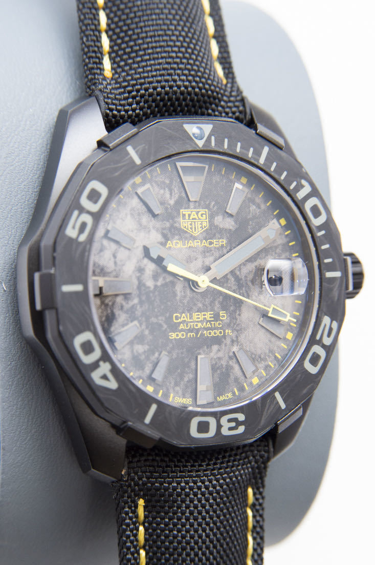 Tag Heuer Aquaracer Carbon Dial Watch for Men - WBD218B.FC6446