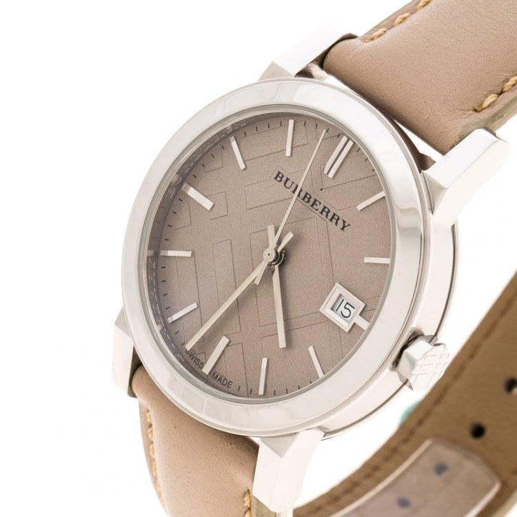  Shop Authentic Burberry The City Silver Dial Beige Leather Strap Unisex Watch - BU9010 - Luxxuri