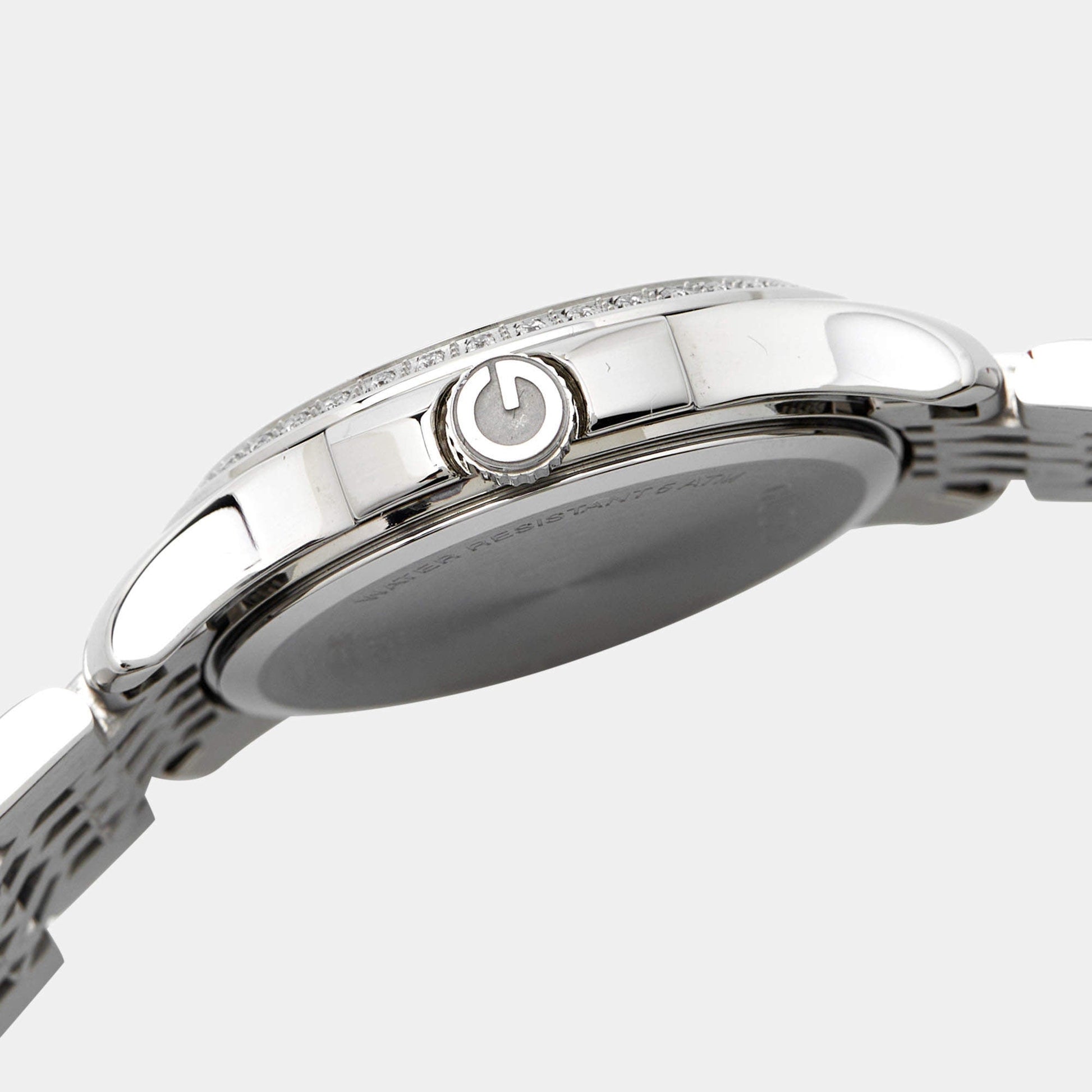  Shop Authentic Gucci G Timeless Diamonds Mother of Pearl Dial Silver Mesh Bracelet Watch For Women - YA126508 - Luxxuri