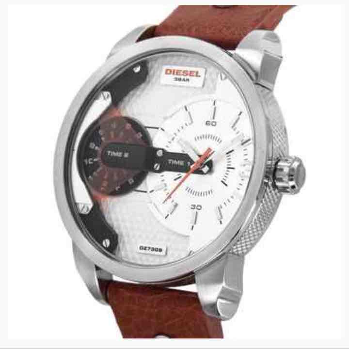  Shop Authentic Diesel Mini Daddy Silver Dial Brown Leather Strap Watch For Men - DZ7309 - Luxxuri