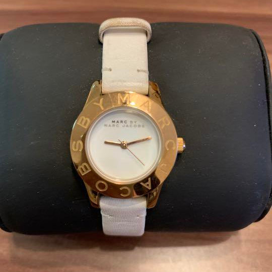  Shop Authentic Marc Jacobs Mini Blade White Dial White Leather Strap Watch for Women - MBM1207 - Luxxuri