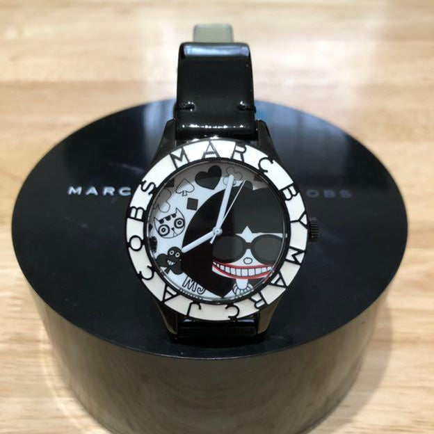  Shop Authentic Marc Jacobs White & Black Dial Black Leather Strap Watch for Women - MBM1148 - Luxxuri