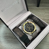  Shop Authentic Michael Kors Brecken Quartz Black Dial Silver Mesh Strap Watch For Men - MK8961 - Luxxuri