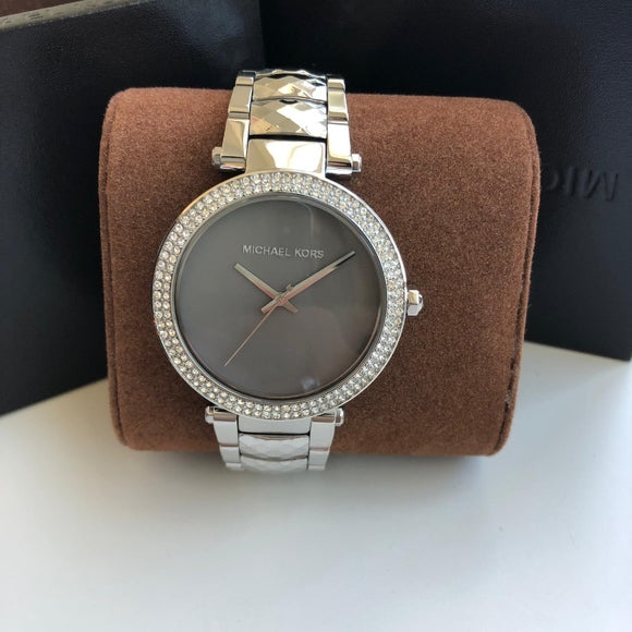  Shop Authentic Michael Kors Parker Mother of Pearl Silver Steel Strap Watch for Women - MK6424 - Luxxuri