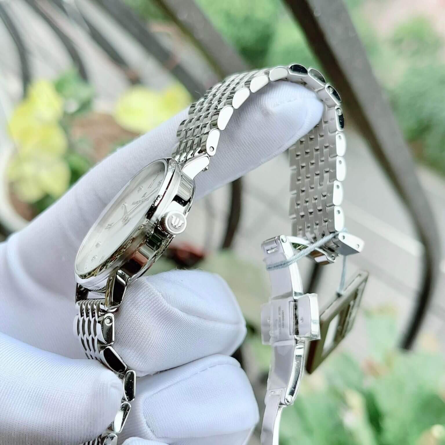  Shop Authentic Maurice Lacroix Eliros Date White Dial Silver Steel Strap Watch for Women - EL1094-SS002-150-1 - Luxxuri