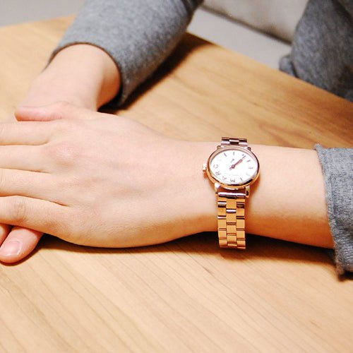  Shop Authentic Marc Jacobs Baker White Dial Rose Gold Steel Strap Watch for Women - MBM3248 - Luxxuri