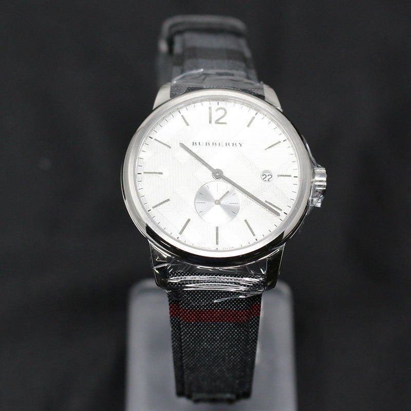  Shop Authentic Burberry Classic Round Cream Dial Black Leather Strap Watch for Men - BU10008 - Luxxuri