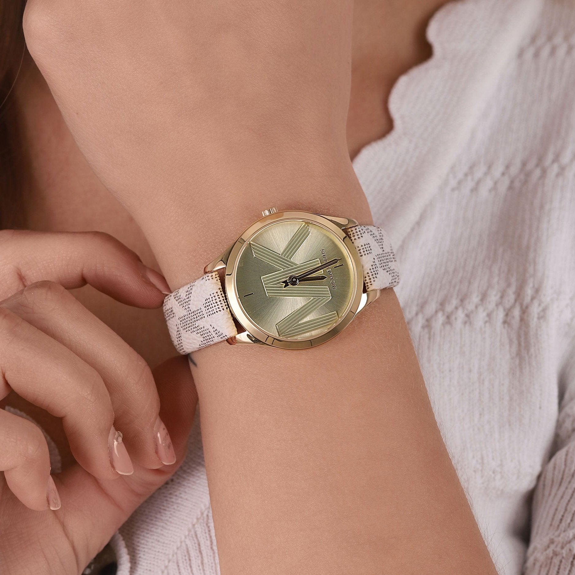  Shop Authentic Michael Kors Jaycie Quartz Gold Dial White Leather Strap Watch for Women - MK2861 - Luxxuri