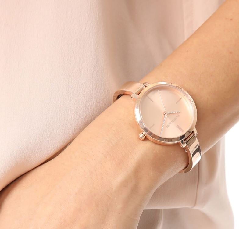  Shop Authentic Michael Kors Jaryn Quartz Rose Gold Dial Rose Gold Steel Strap Watch For Women - MK3735 - Luxxuri