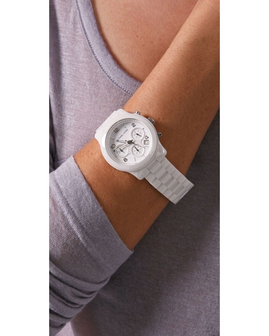  Shop Authentic Michael Kors Runway White Ceramic Dial White Steel Strap Watch for Women - MK5161 - Luxxuri