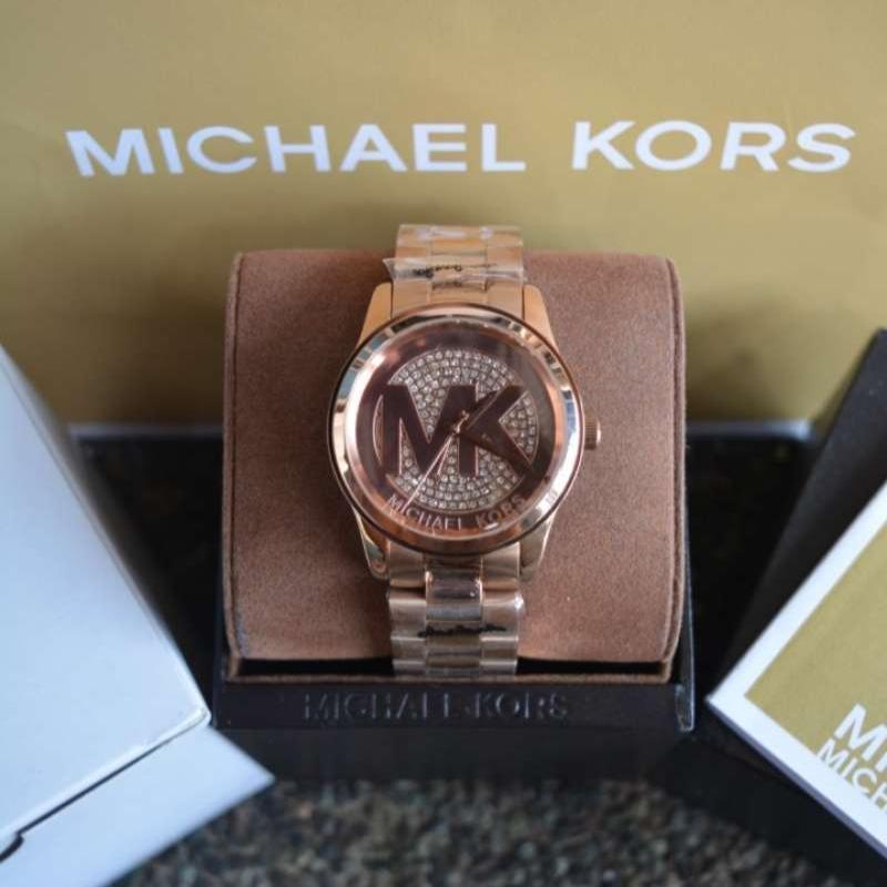  Shop Authentic Michael Kors Runway Rose Gold Dial Rose Gold Steel Strap Watch For Women - MK5853 - Luxxuri