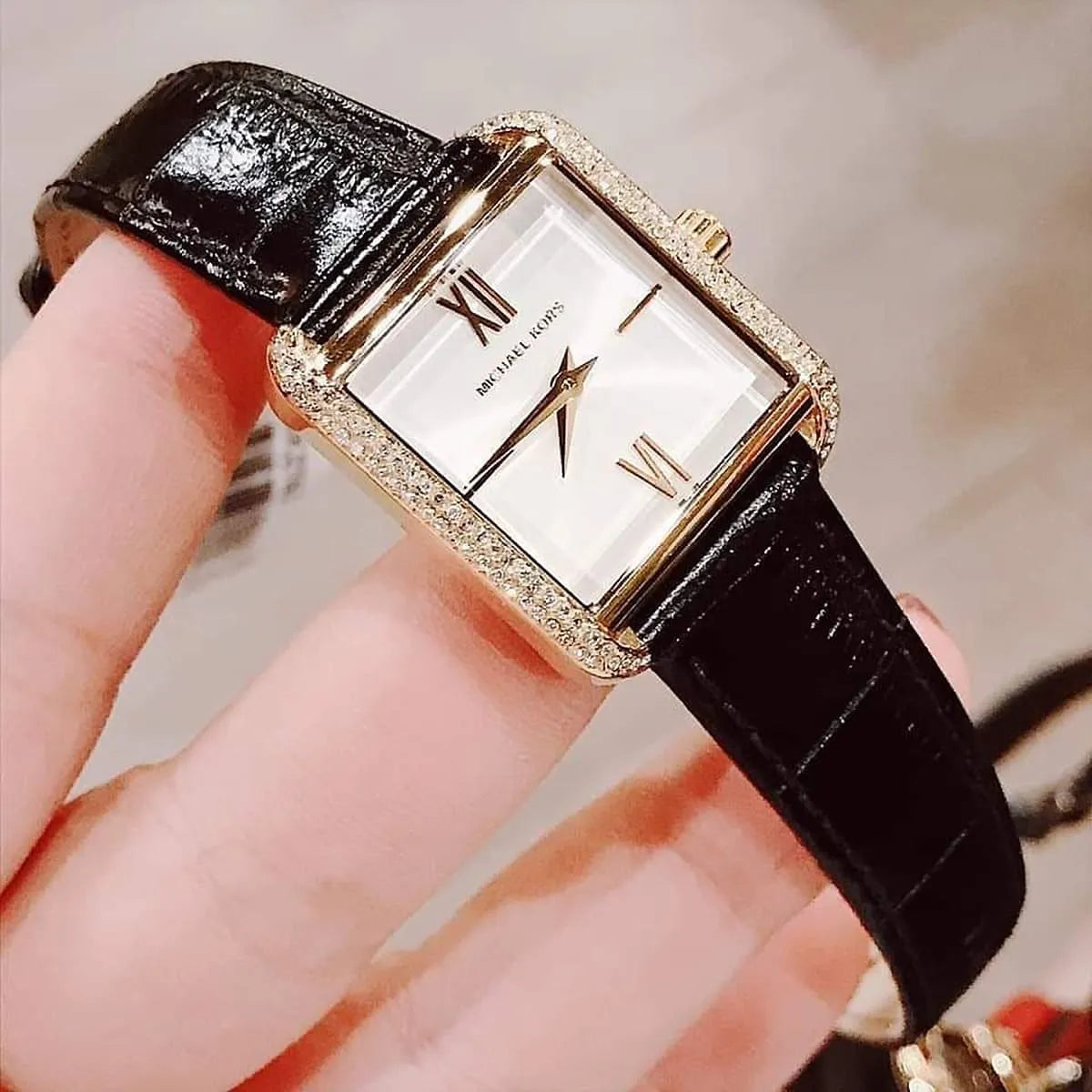  Shop Authentic Michael Kors Lake Quartz White Dial Black Leather Strap Watch For Women - MK2762 - Luxxuri